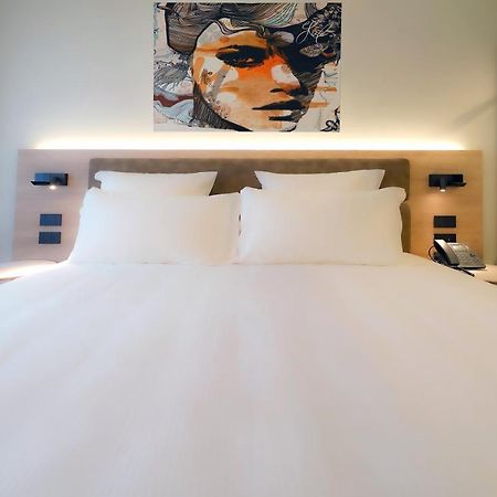 แบร์กาโม อินน์ 21 ภายนอก รูปภาพ A room at the hotel
