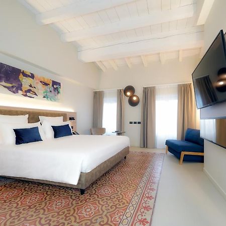 แบร์กาโม อินน์ 21 ภายนอก รูปภาพ Deluxe Room