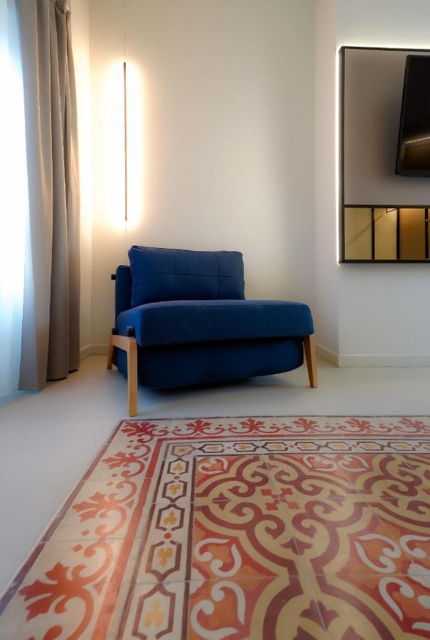 แบร์กาโม อินน์ 21 ภายนอก รูปภาพ A sofa bed