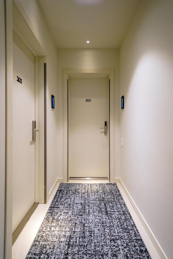 แบร์กาโม อินน์ 21 ภายนอก รูปภาพ A door