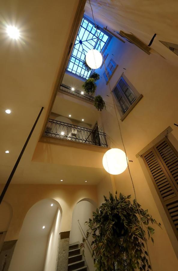 แบร์กาโม อินน์ 21 ภายนอก รูปภาพ Interior of the hotel